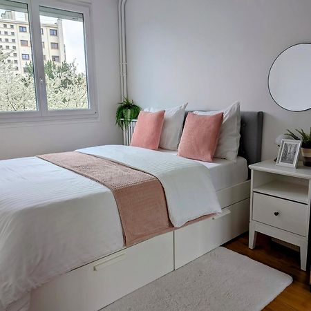 Entire 60M2 Apartment - Close To Paris - Parking - Kitchen - 2Min Rerb - Olympic'24 Bourg-la-Reine Exterior foto