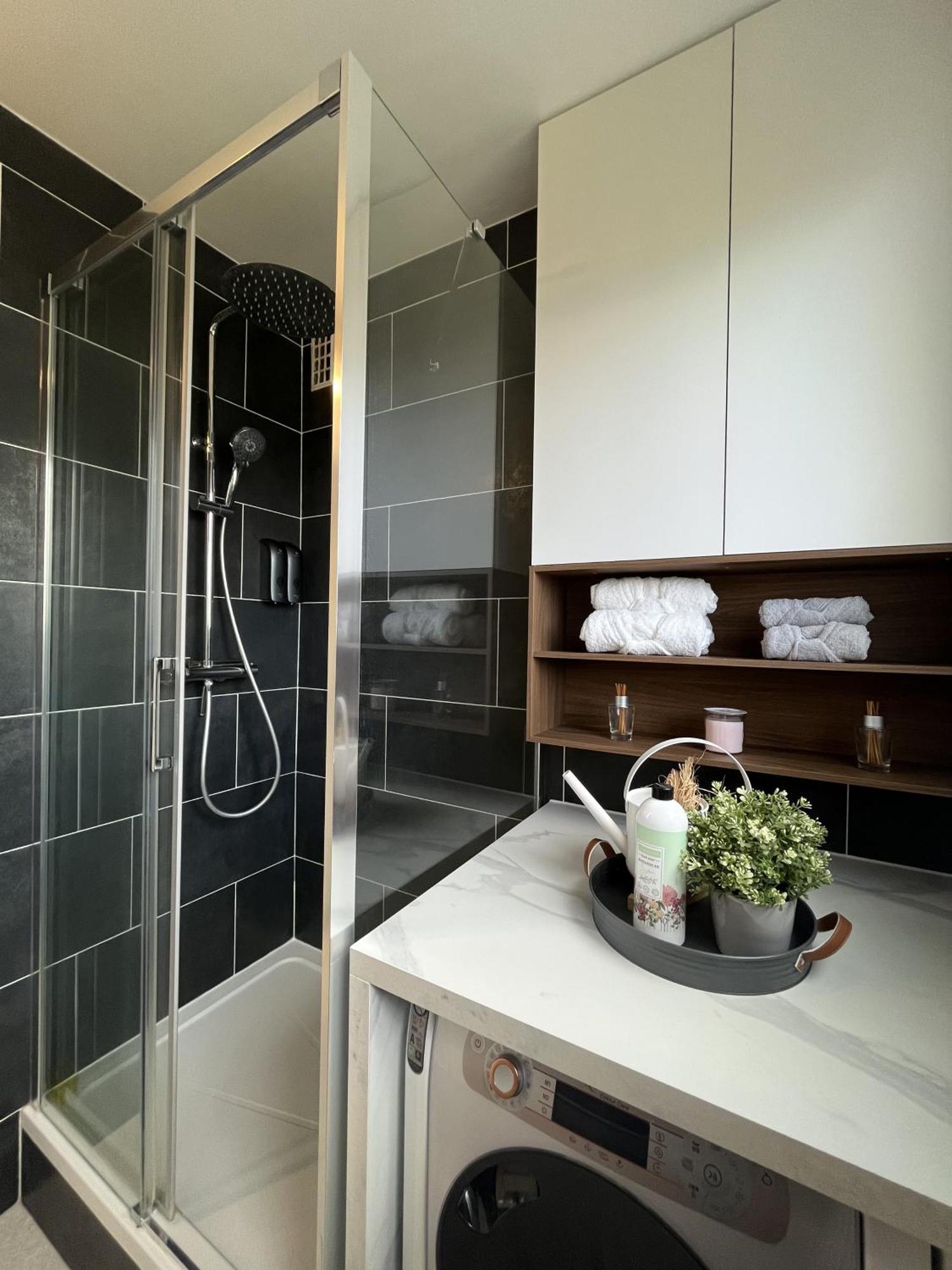 Entire 60M2 Apartment - Close To Paris - Parking - Kitchen - 2Min Rerb - Olympic'24 Bourg-la-Reine Exterior foto