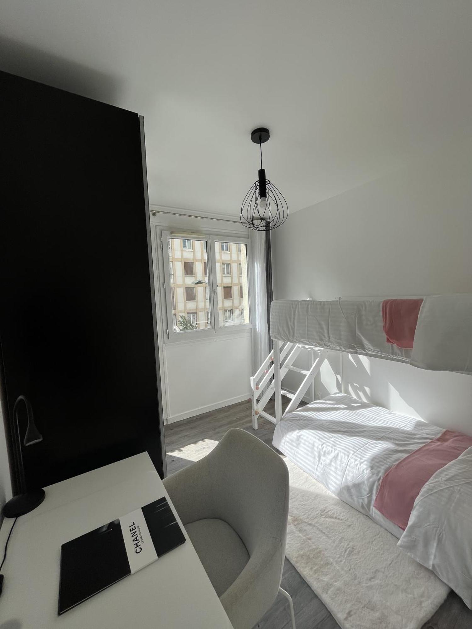 Entire 60M2 Apartment - Close To Paris - Parking - Kitchen - 2Min Rerb - Olympic'24 Bourg-la-Reine Exterior foto