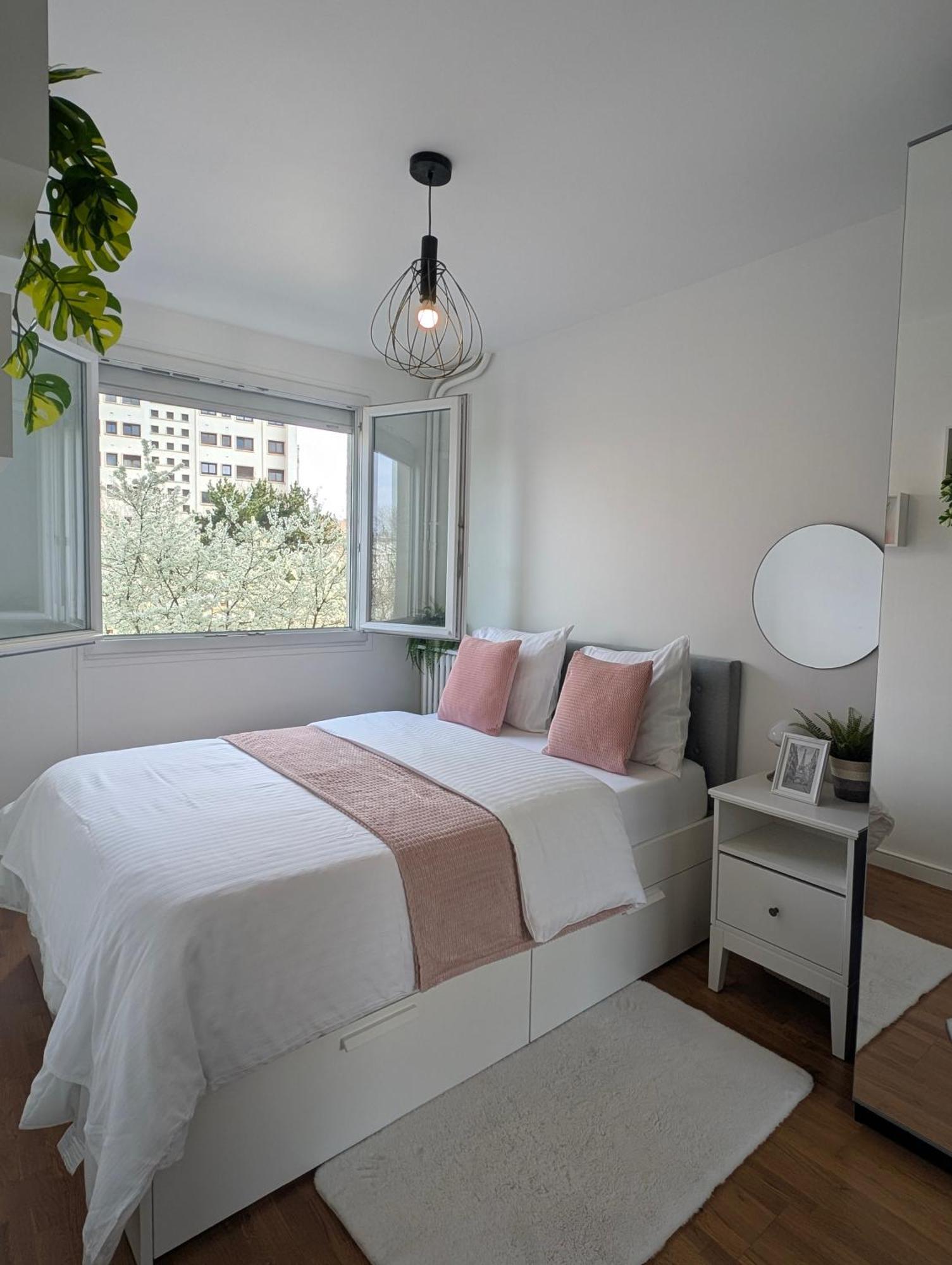 Entire 60M2 Apartment - Close To Paris - Parking - Kitchen - 2Min Rerb - Olympic'24 Bourg-la-Reine Exterior foto